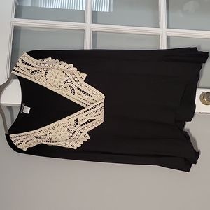 Black bellsleeve top